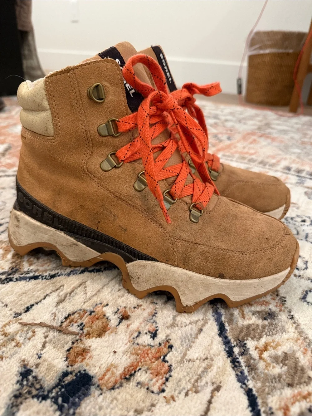 Sorel women’s Hiking Waterproof Tan Suede Boots with Orange Lace Detail 8.5